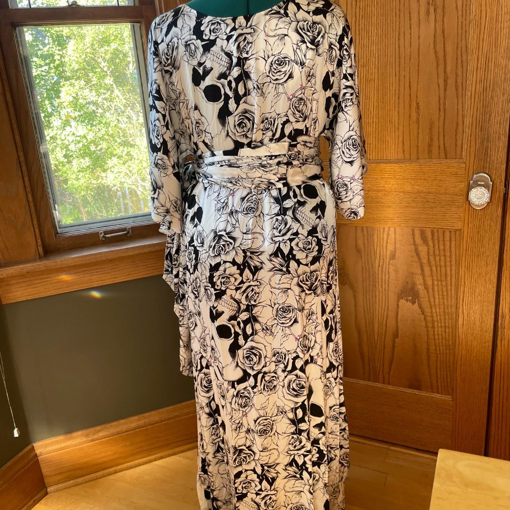 Thomas Wylde Silk Caftan Dress and Scarf - skull and roses! - Picture 4 of 6